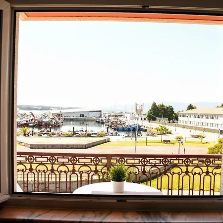 Arco Da Vella Con Vistas Al Mar